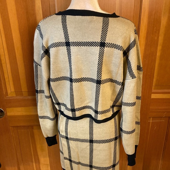 FALL TIME Sweater and Skirt Set Knitwear - Picture 15 of 17